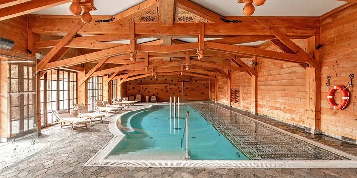 Luxusní 5* hotel v centru Zakopaného: neomezený wellness se saunami i vířivkami, polopenze