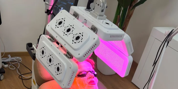 Táto šetrná metóda využíva silu svetla na hĺbkovú stimuláciu buniek bez poškodenia tkaniva.