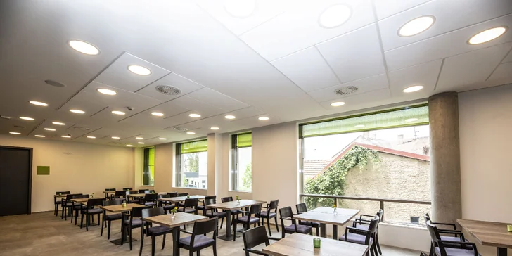V prostorné restauraci si vychutnáte polopenzi.