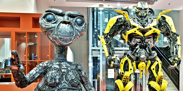 Galerie ocelových figurín: úžasný svět sci-fi, pohádek, komiksů i luxusních aut