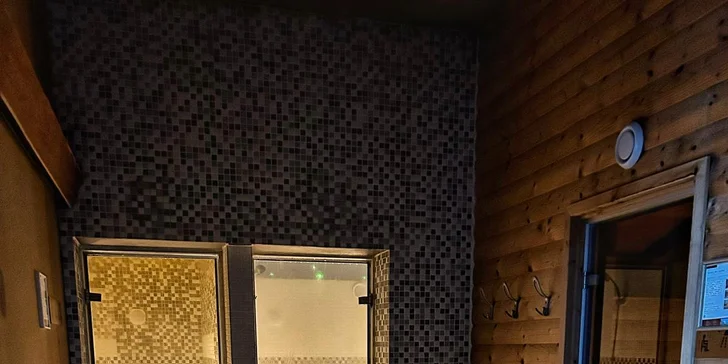 Prestieradlá aj uteráky do wellness vám zapožičajú na mieste.