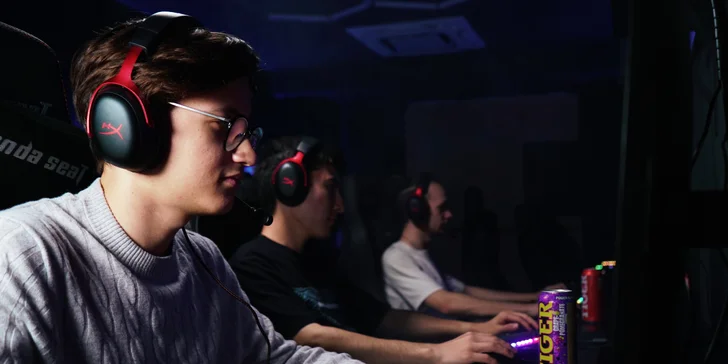 Herna MVP Chill & Gaming space: 4-11hodinové vstupy s nápojem či permanentka, PC a PS 5