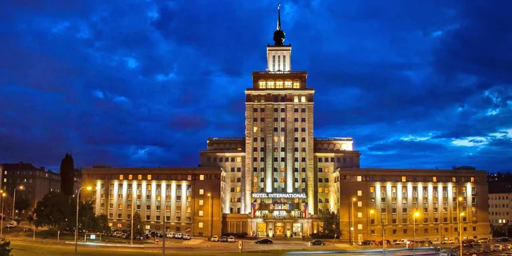 Legendární hotel International v Praze: pobyt se snídaní, skvělá dostupnost do centra
