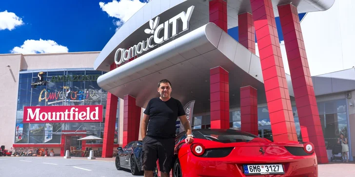 Pred jazdou budete mať priestor sa s autom vyfotiť. Kto by nechcel takúto fotku na facebook alebo instagram, však?