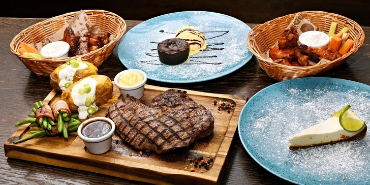 Steakové menu pro dva: křídla, rump steak a rib-eye z býka Black Angus, přílohy, omáčky a sladký dezert