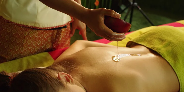Jasmínová relaxační masáž je vhodnou variantou pro duševní relaxaci.