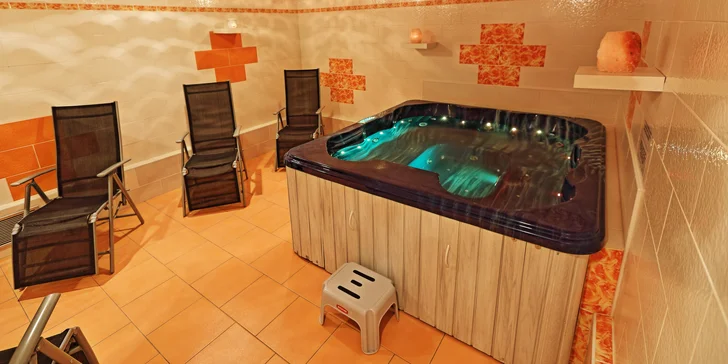 Přivítá vás hotel Skicentrum***, ve kterém strávíte parádních pár dní. 