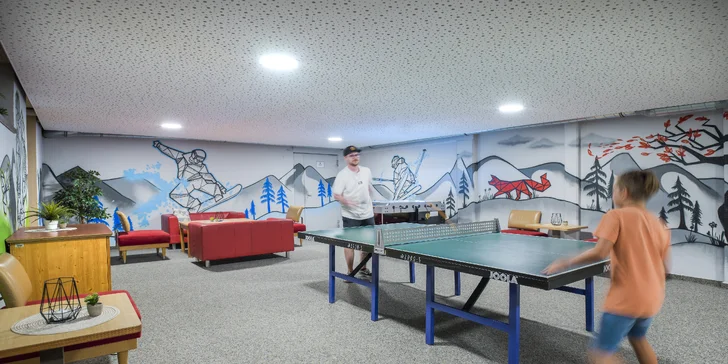 Môžete si zahrať napríklad stolný tenis alebo futbal.