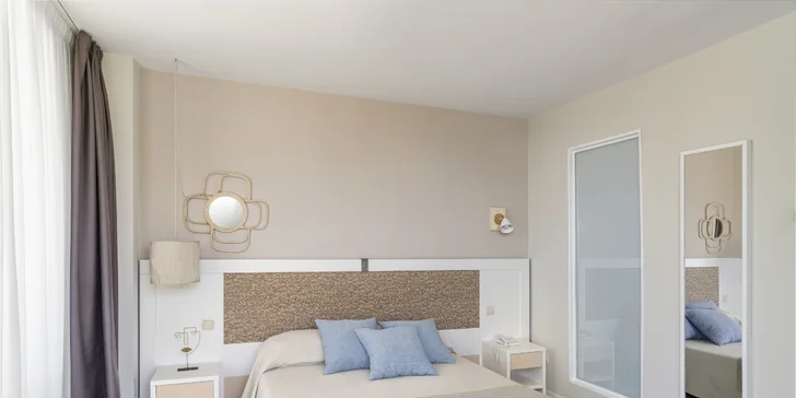 Po celodennom leňošení alebo objavovaní španielskeho pobrežia určite príde vhod relax pri západe slnka priamo na vlastnom balkóne.