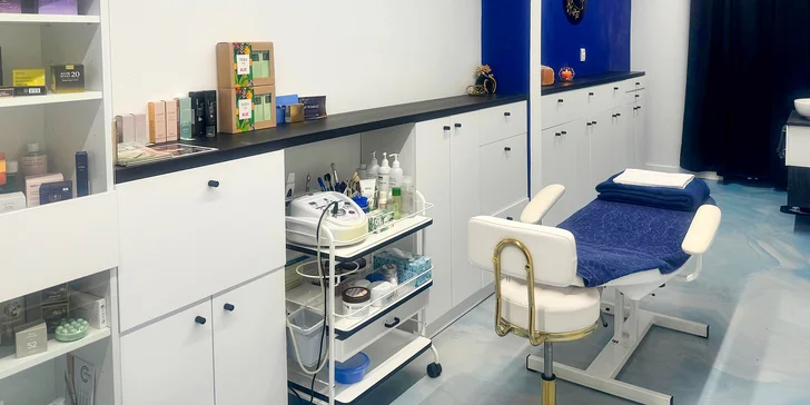 Zvýraznění očí a upravené obočí dokáže dokonale podtrhnout půvaby vaší tváře. 