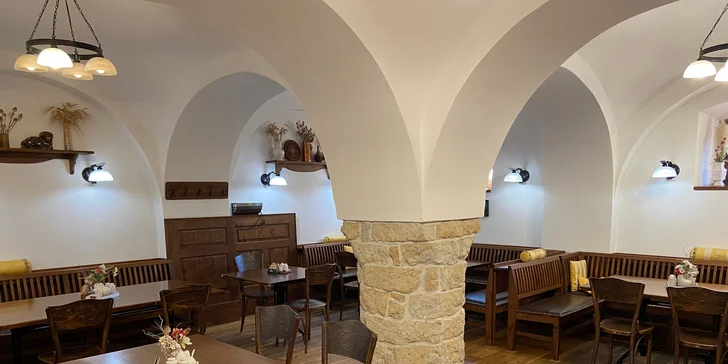 Každé ráno sejdete do restaurace na snídani.