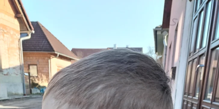 Dětský střih zabere cca 15 minut. 