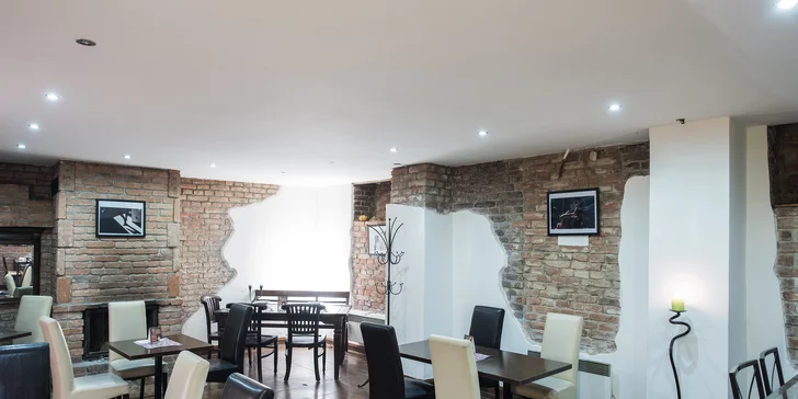 Žebra se vším všudy si vychutnáte v restauraci v centru Brna.