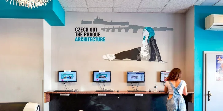 V Chillout zóne PLUS Hostela Prague máte k dispozícii televíziu so satelitom, biliard, automaty s občerstvením a internetový kútik zdarma.
