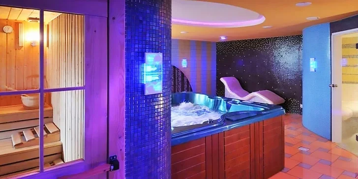 V ceně máte jeden nebo dva hodinové vstupy do wellness. Budete tu jen vy dva. 