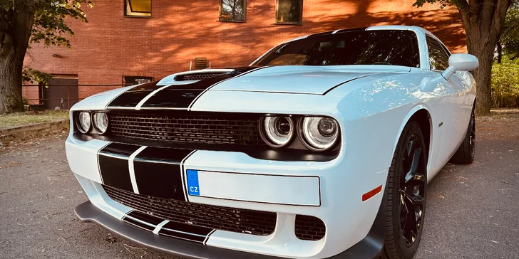 Svezte se Dodge Challenger HEMI 5.7 V8 s automatem?