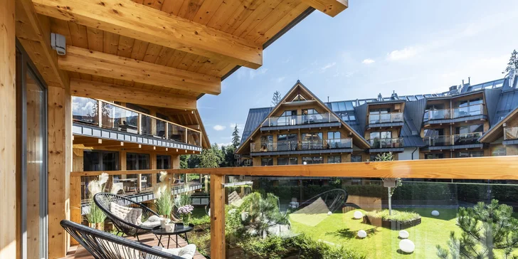 Každý apartmán má balkon nebo terasu (na fotce Casa Montana).