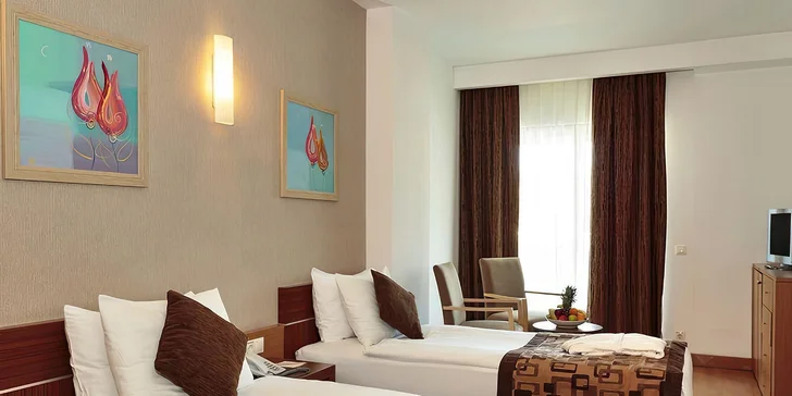 Těší se na vás 5* hotel Sunis Kumkoy Beach, který se rozprostírá přímo u široké písčité pláže.