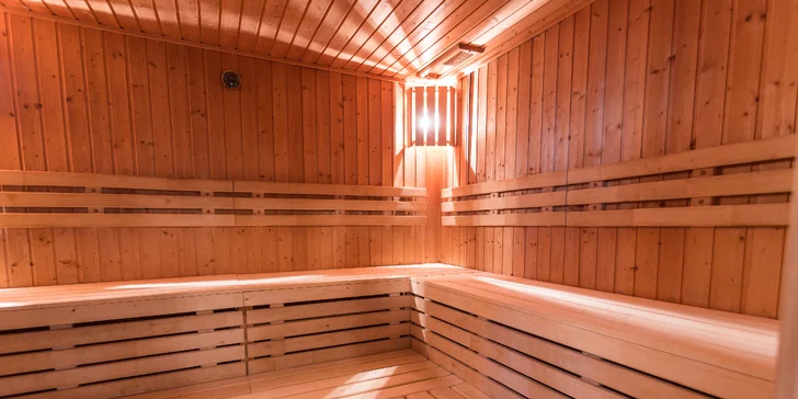 Po lyžovačce si zalezte na 60 min. do sauny.