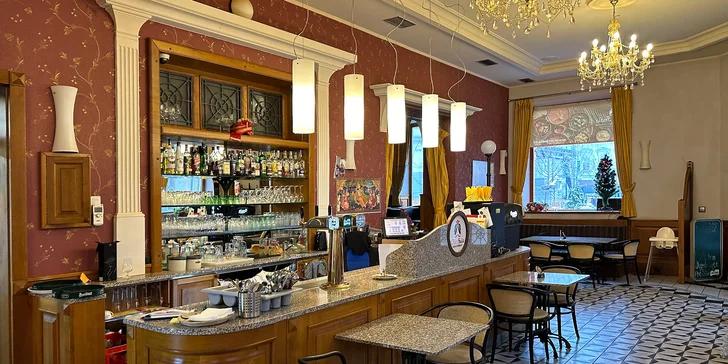 Restauraci najdete v centru Šumperka jen kousek od autobusové zastávky Štefánikova centrum.