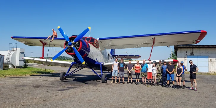 Následně si užijete cca 25 min. letu letadlem L-410 turbolet a An-2.