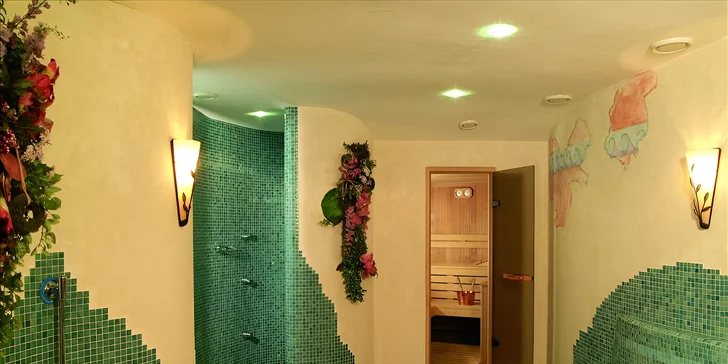 Oddýchnete si v niekoľkých saunách a relaxačnej miestnosti.