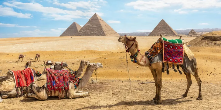 Prohlédnete si nekropoli v Gíze, Egyptské muzeum, tržiště Khan el-Khalili, Saladinovu citadelu, Alabastrovou mešitu, Národní muzeum egyptské civilizace i nové Egyptské muzum (Grand Egyptian Museum).