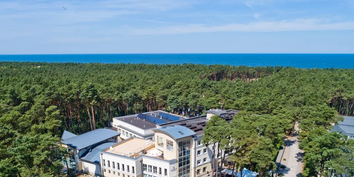 Hotel je obklopený lesom, a tak je ako stvorený na dlhé prechádzky.