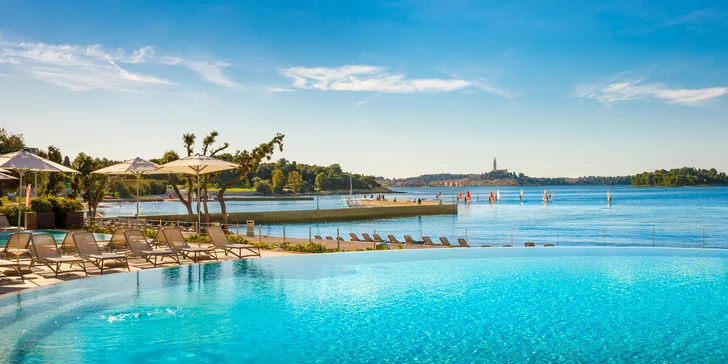 4* dovolenka v Rovinji: apartmány v rezorte priamo pri mori a neobmedzený wellness