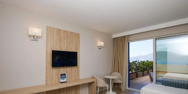 K dispozici budete mít trezor, připojení na Wi‑Fi, satelitní TV a chladničku. Minibar je za poplatek.