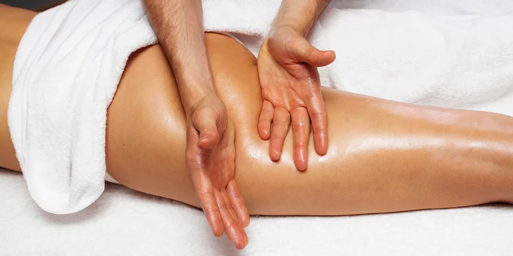 Tato jemná a terapeutická masážní metoda napomáhá ke správnému toku lymfy.