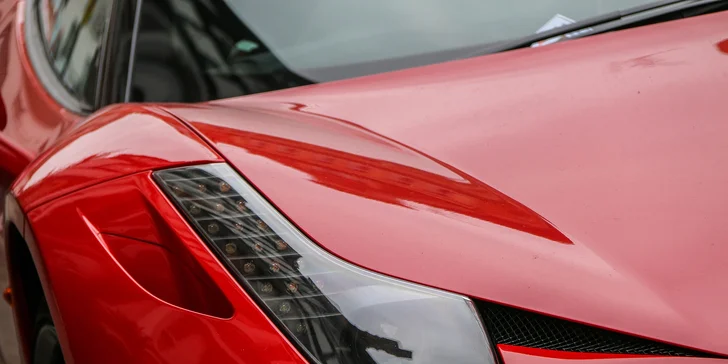 FERRARI 458 ITALIA