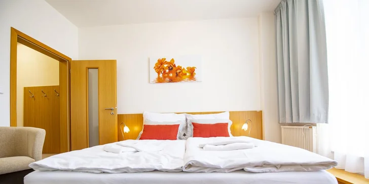 Připraví pro vás dvou- nebo třílůžkový pokoj Comfort. 