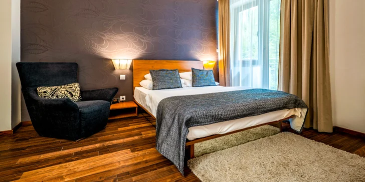 Hotel FIS Jasná**** ponúka celoročné ubytovanie v elegantne zariadených izbách a apartmánoch. 