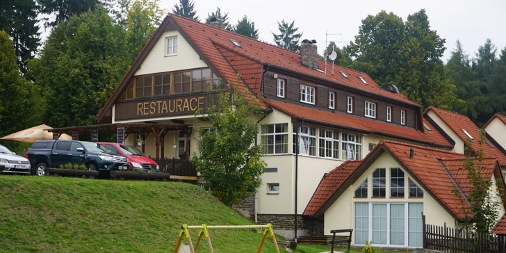 Penzión je v tesnej blízkosti Klostermannovej rozhľadne, odkiaľ je prekrásny výhľad na veľkú časť Šumavy. 