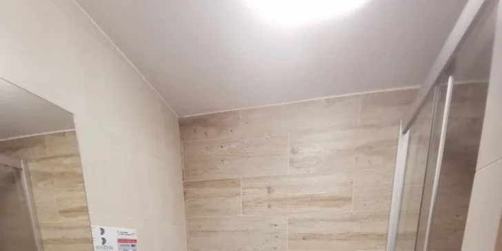 Samozřejmostí je koupelna se sprchovým koutem.