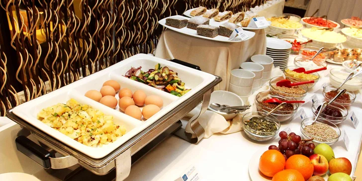 V restauraci bude ráno připravený bohatý bufet. 
