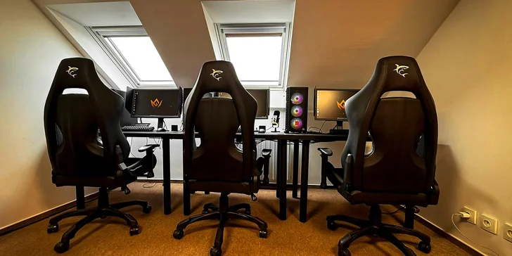 Milovníky sportu potěší Rocket League a kreativce zase Roblox, Fortnite nebo The Sims 4. 