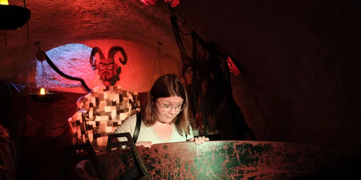Rezervace není třeba. Voucher vyměníte za vstupenky v informačním centru.