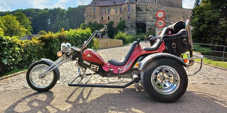 Ti vám na 1 nebo 3 dny zapůjčí motorovou tříkolku Boom Chopper, na jejíž řízení vám stačí řidičák sk. B. 