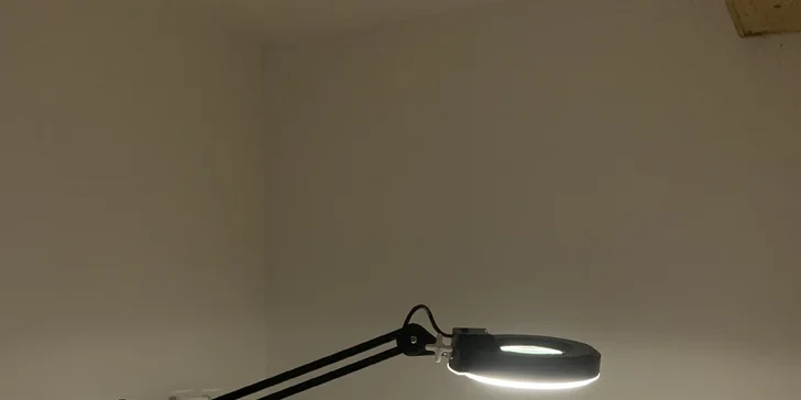 Služba zahrnuje krátkou konzultaci a úpravu postupu podle vašich potřeb a stavu pokožky. 