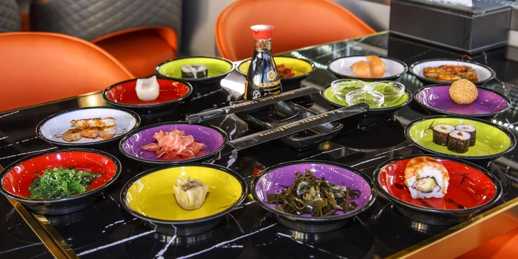 Running sushi: 1,5 hod. neomezené konzumace maki, nigiri a dalších dobrot