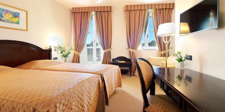 Hotel se nachází v umělecké budově a na první pohled vás ohromí svým luxusním vzhledem. 