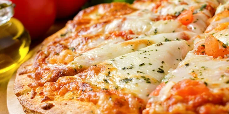 2 veľké pizze podľa výberu Everyday
