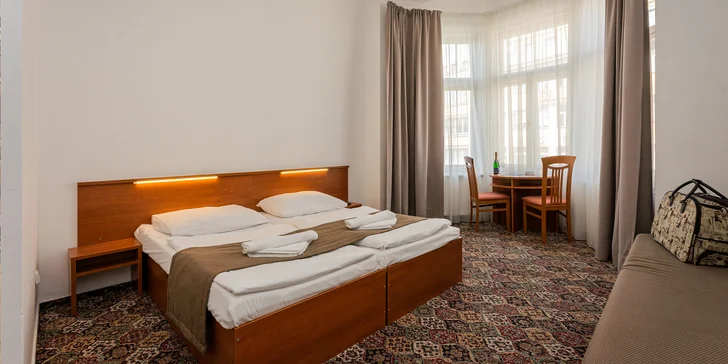 Skvělým výchozím bodem pro vás bude hotel City Centre, který stojí přímo v centru na náměstí Republiky.