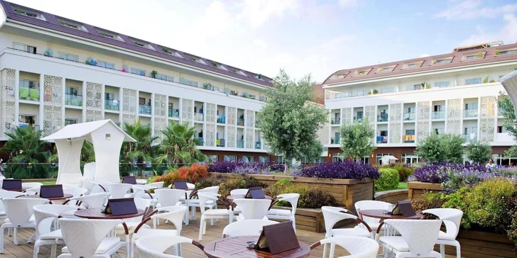  Jednou za pobyt můžete zajít na večeři do jedné z 5 á la carte restaurací.