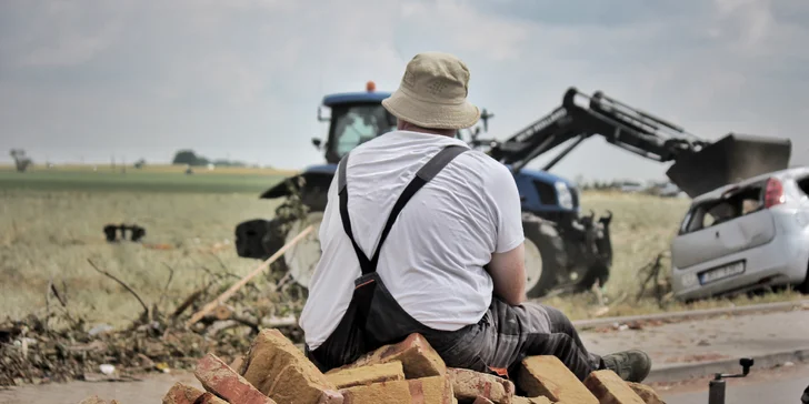 Večer ve čtvrtek 24. června se jižní Moravou prohnalo nejsilnější tornádo v novodobé historii České republiky. Foto: Tereza Střihavková