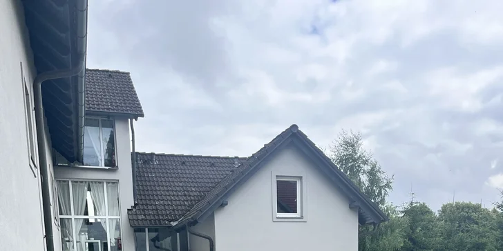 Ubytování se nachází cca 15 minut od promenády.