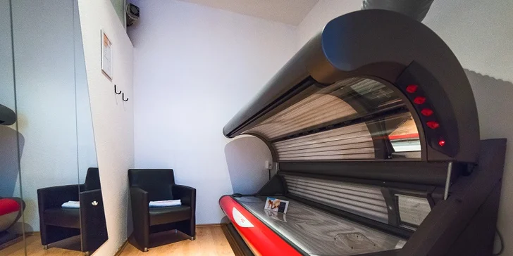 Novinkou v soláriu jsou SmartSun lampy, které kombinují dle normy EU červené kolagenové světlo a UV světlo.