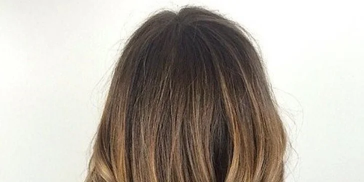 Balayage patří mezi aktuální trendy v barvení.